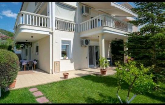 Ferienwohnung 4Seasons Nea Iraklitsa Exterior foto